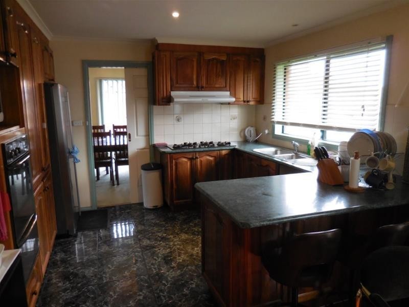 20 Edward Freeth Drive, Endeavour Hills VIC 3802