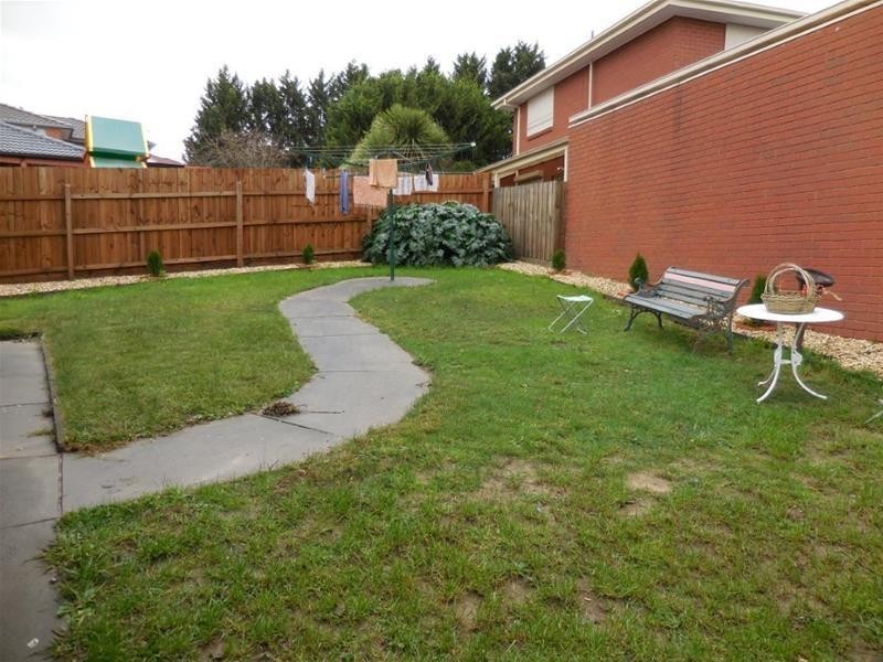 20 Edward Freeth Drive, Endeavour Hills VIC 3802