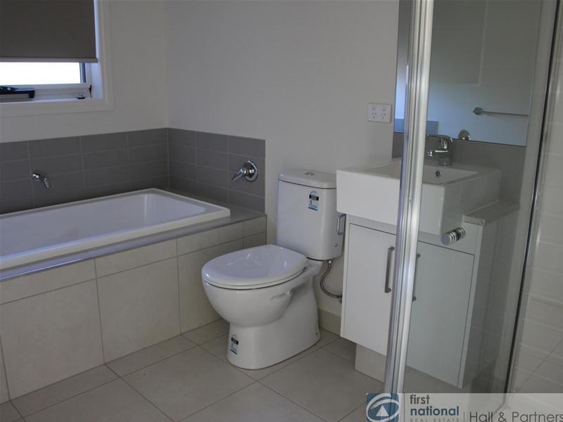 4/19 Allison Avenue, Eumemmerring VIC 3177