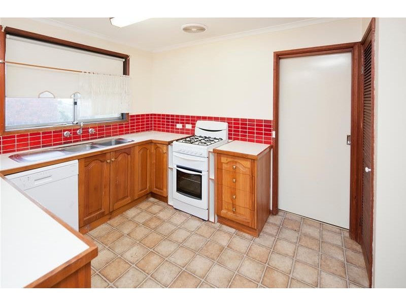 24 Lipton Drive, Dandenong North VIC 3175