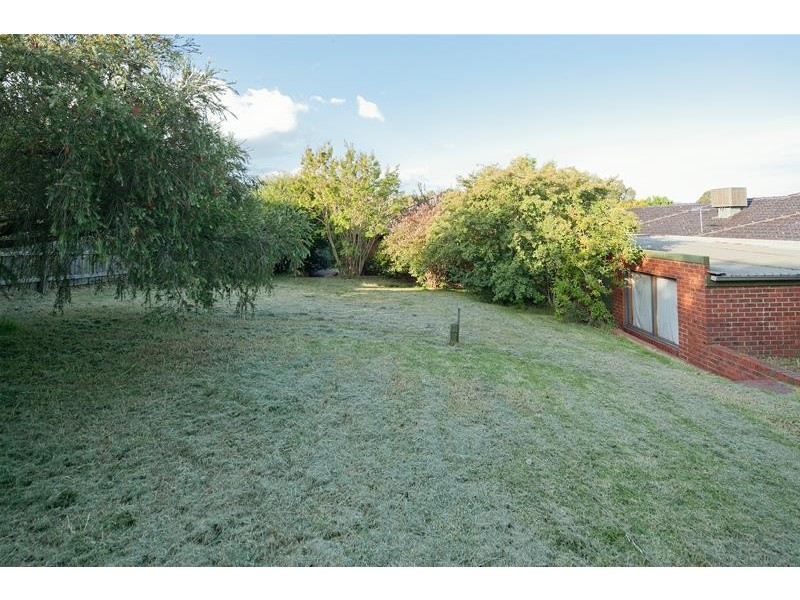 24 Lipton Drive, Dandenong North VIC 3175