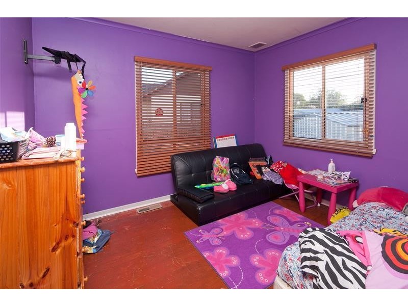 10 Menzies Avenue, Dandenong North VIC 3175