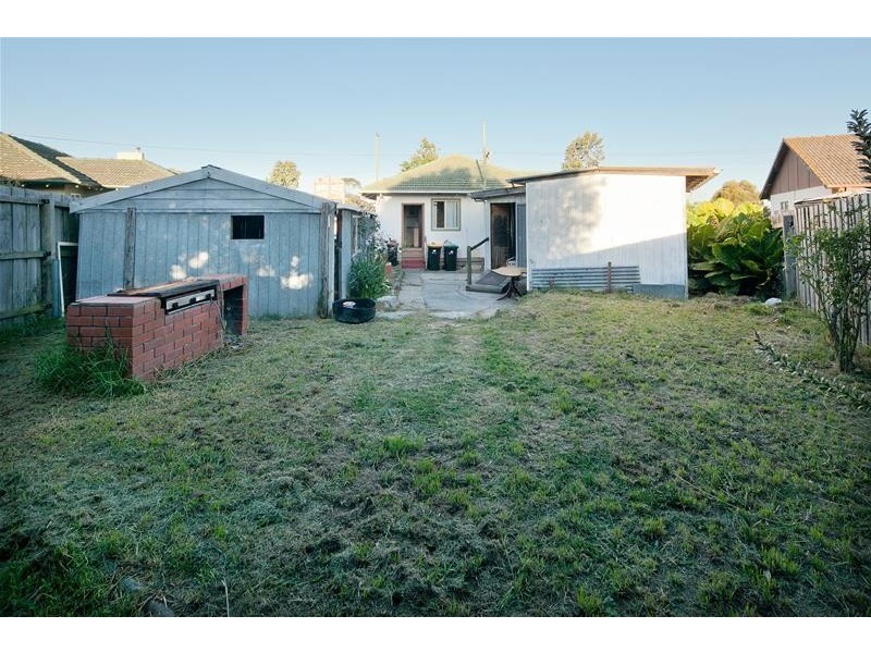 10 Menzies Avenue, Dandenong North VIC 3175
