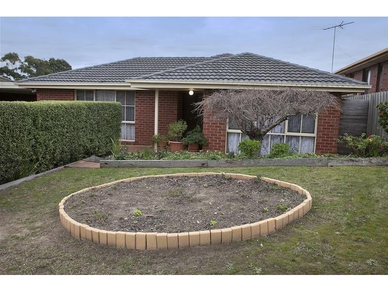 32 Kilberry Crescent, Hallam VIC 3803