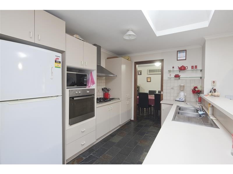 32 Kilberry Crescent, Hallam VIC 3803