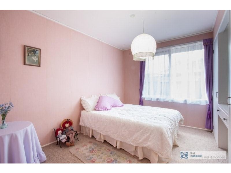 16 Mangana Drive, Mulgrave VIC 3170