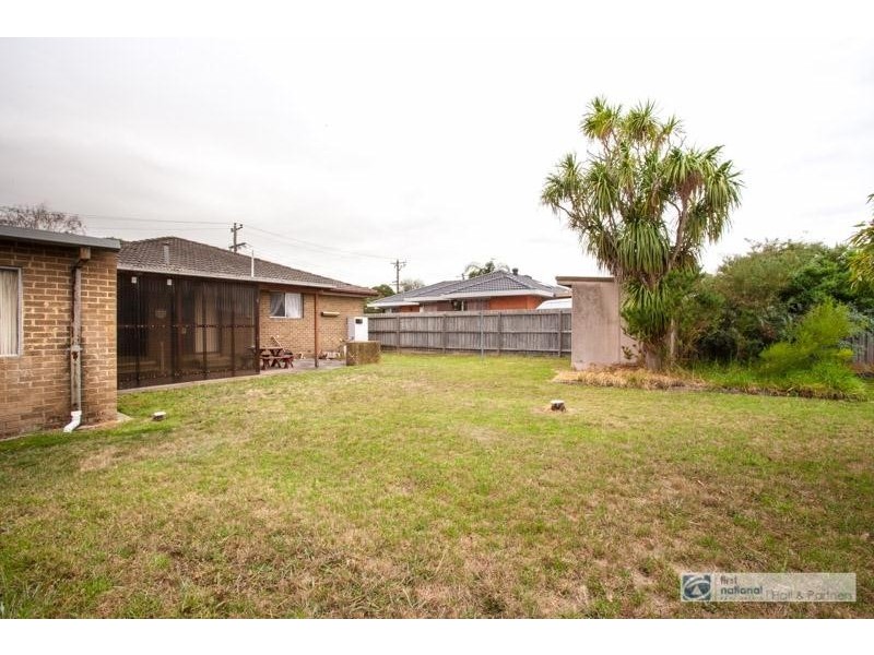 16 Mangana Drive, Mulgrave VIC 3170