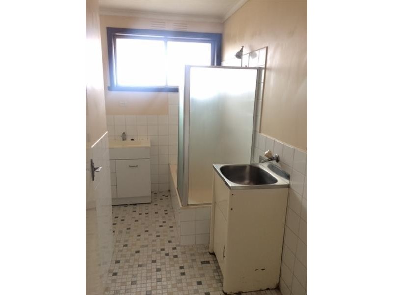 8/29 Hemmings Street, Dandenong VIC 3175