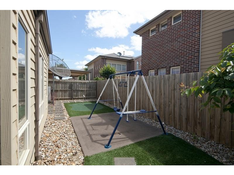 28 Tilbavale Close, Hallam VIC 3803