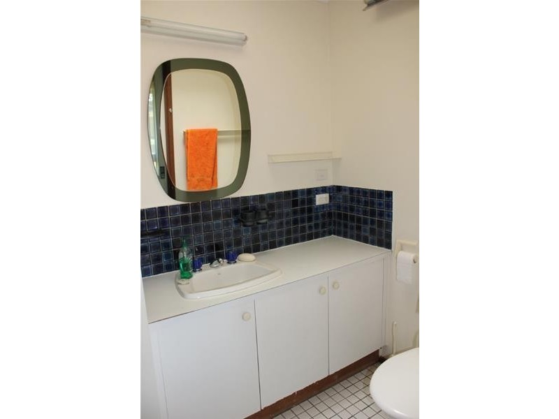 1 Joseph Banks Crescent, Endeavour Hills VIC 3802