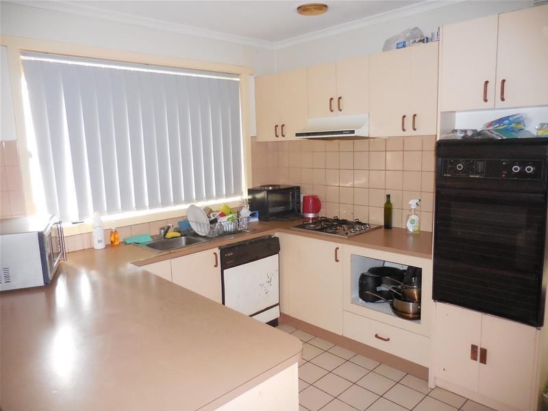 11 Waratah Drive, Dandenong North VIC 3175