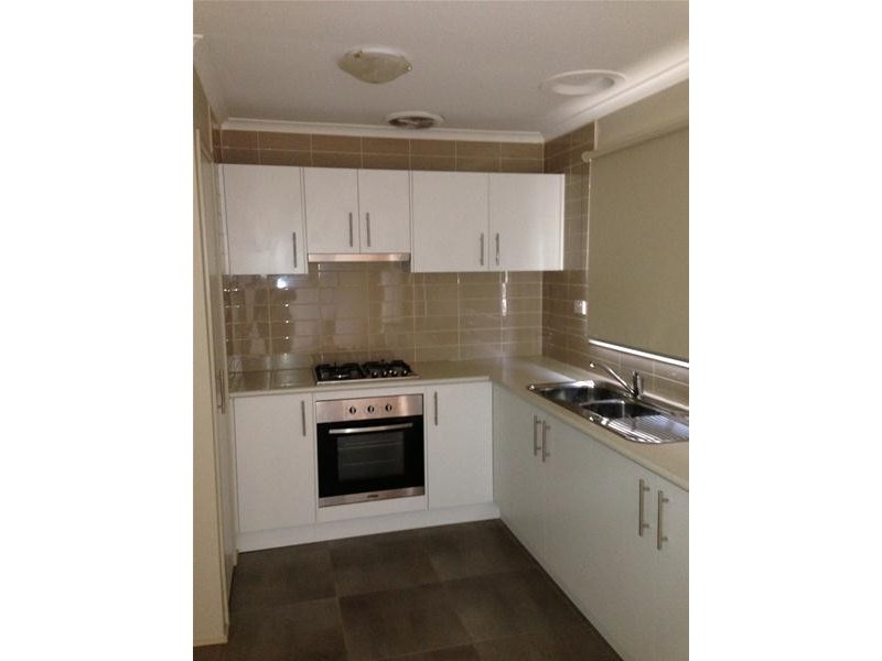 16 David Collins Drive, Endeavour Hills VIC 3802