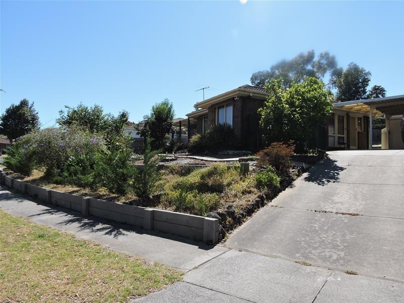 30 Sydney Parkinson Avenue, Endeavour Hills VIC 3802