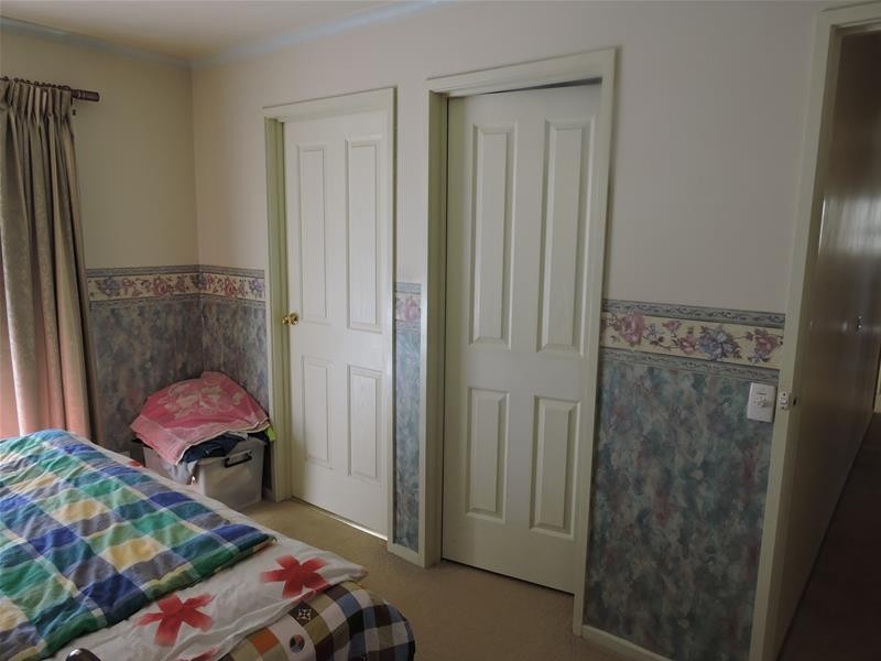 30 Sydney Parkinson Avenue, Endeavour Hills VIC 3802