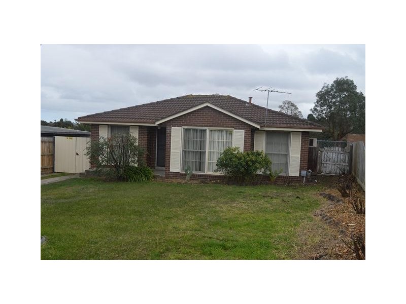 17 Rossiter Avenue, Endeavour Hills VIC 3802