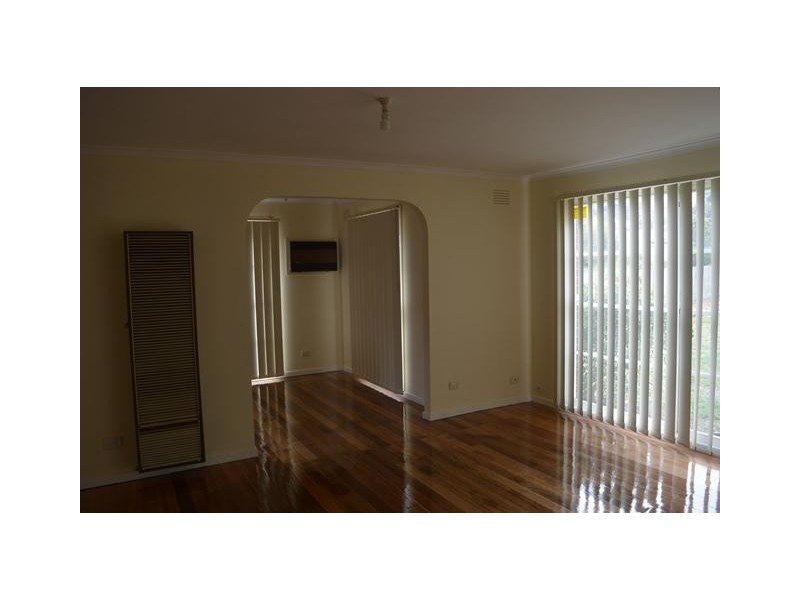 17 Rossiter Avenue, Endeavour Hills VIC 3802