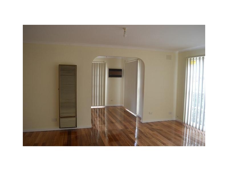 17 Rossiter Avenue, Endeavour Hills VIC 3802