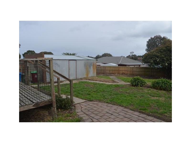 17 Rossiter Avenue, Endeavour Hills VIC 3802