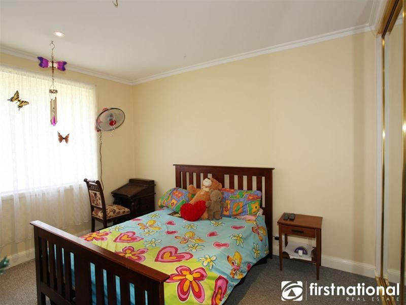 5 Henry Avenue, Hallam VIC 3803