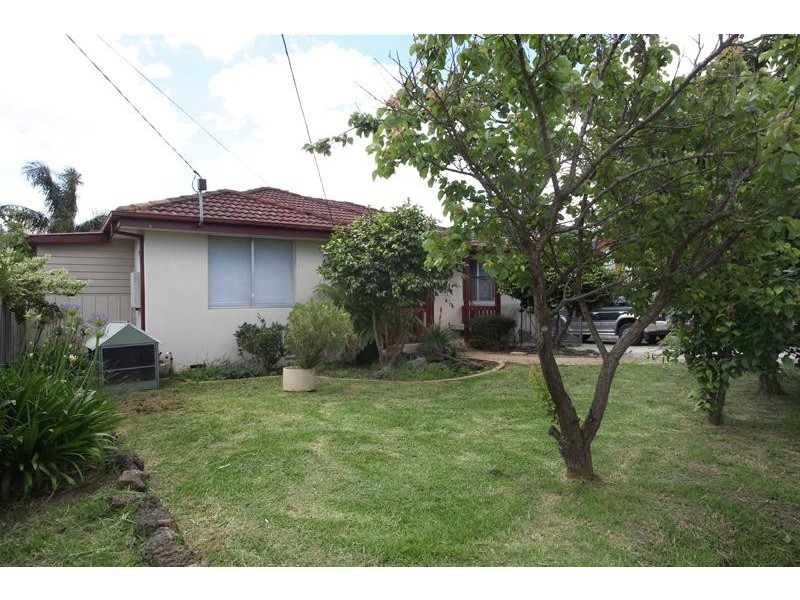 5 Henry Avenue, Hallam VIC 3803