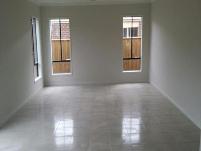 13 Heathcote Grove, Officer VIC 3809