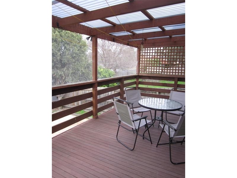 9 William Perry Close, Endeavour Hills VIC 3802