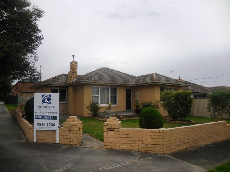 5 McNab Court, Dandenong VIC 3175