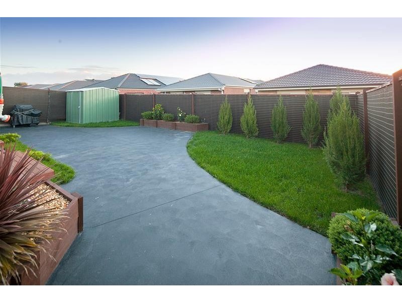 47 Merritt Avenue, Cranbourne West VIC 3977