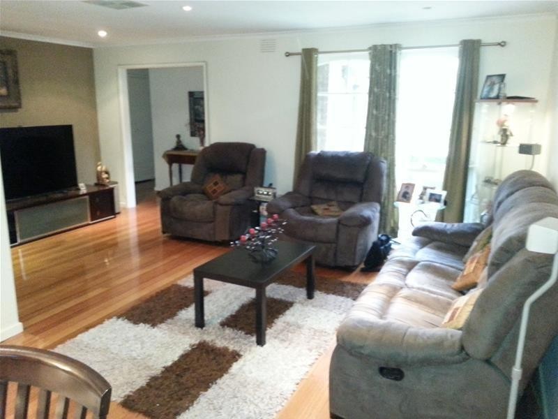 31 William Perry Close, Endeavour Hills VIC 3802