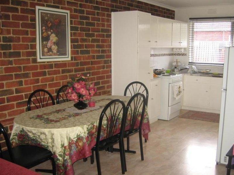3/70 Cleeland Street, Dandenong VIC 3175