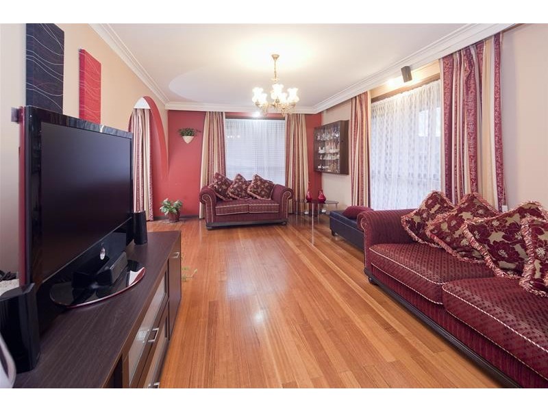 5 Breamlea Court, Dandenong North VIC 3175