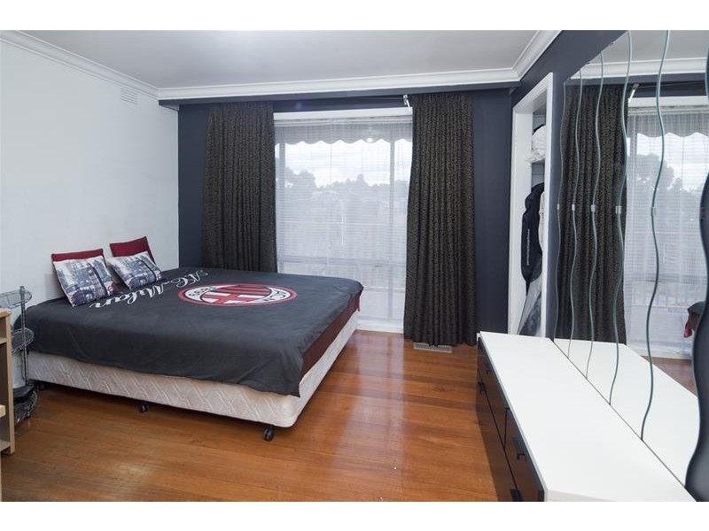 5 Breamlea Court, Dandenong North VIC 3175