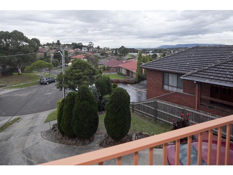 5 Breamlea Court, Dandenong North VIC 3175