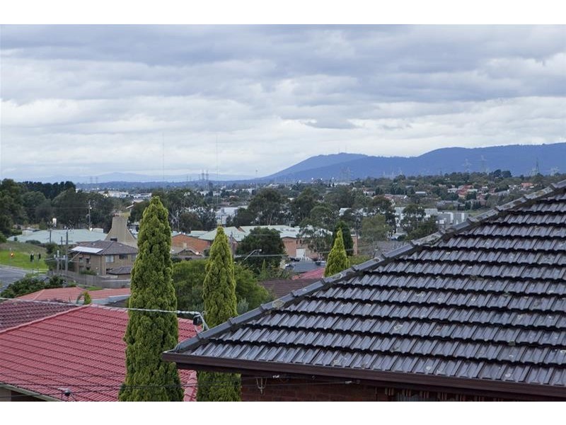 5 Breamlea Court, Dandenong North VIC 3175