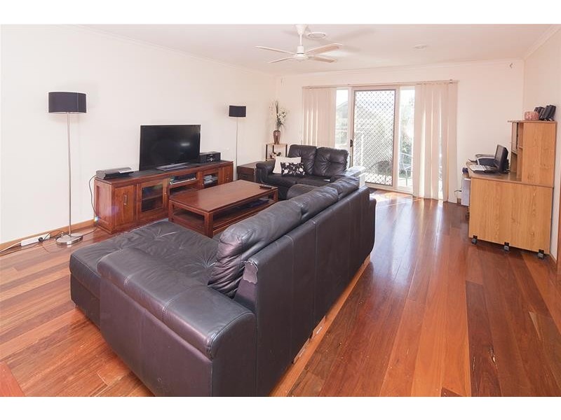 38 Clifton Way, Endeavour Hills VIC 3802