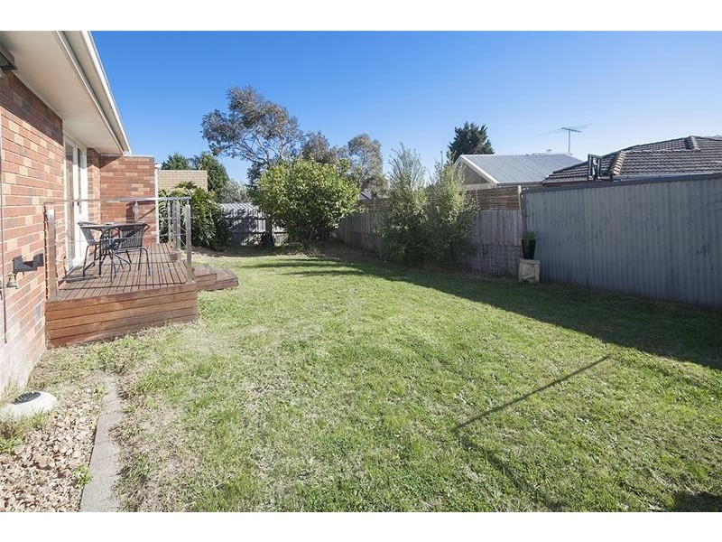 38 Clifton Way, Endeavour Hills VIC 3802