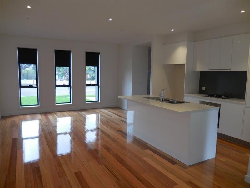 1/15 Caledonia Crescent, Mulgrave VIC 3170