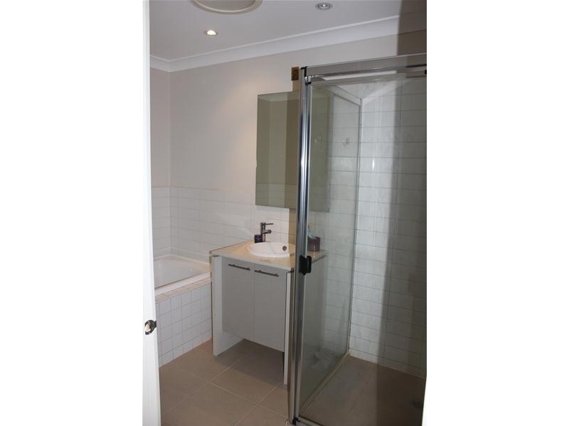 16 Manuscript Drive, Endeavour Hills VIC 3802