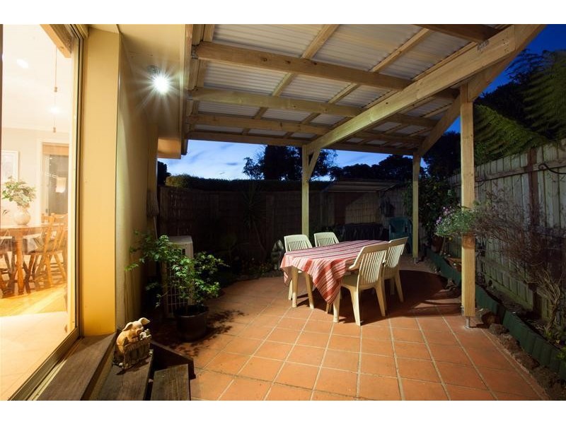 7 Rawdon Hill Drive, Dandenong North VIC 3175