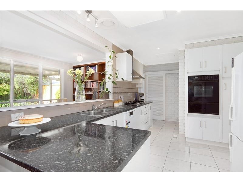 15 Curie Avenue, Mulgrave VIC 3170