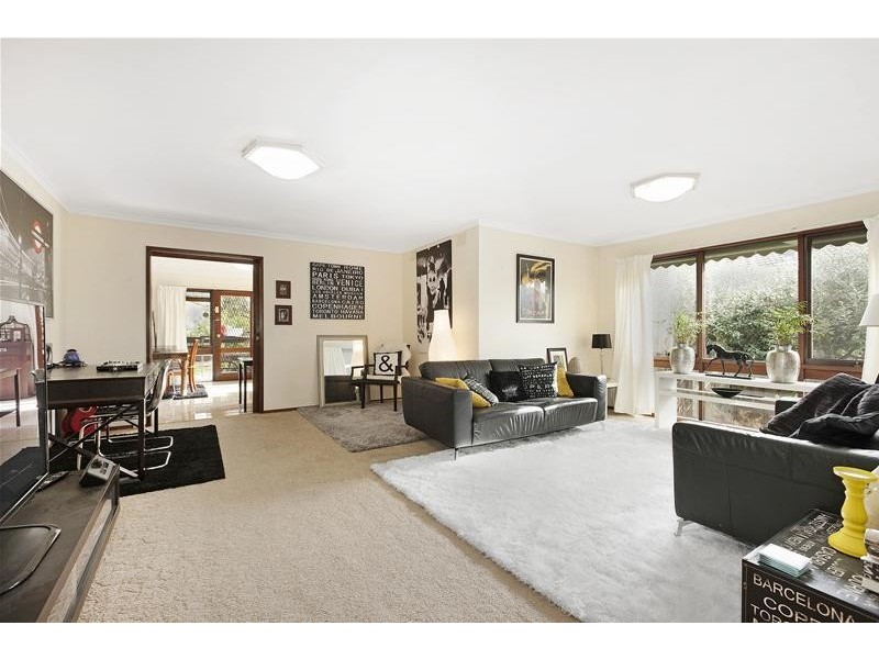 35 Haverbrack Drive, Mulgrave VIC 3170