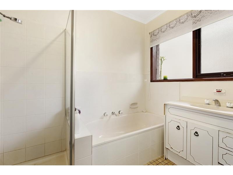 35 Haverbrack Drive, Mulgrave VIC 3170