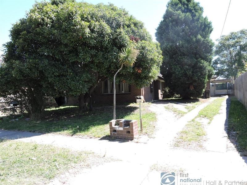 1&2/24 Ferndale Crescent, Dandenong North VIC 3175