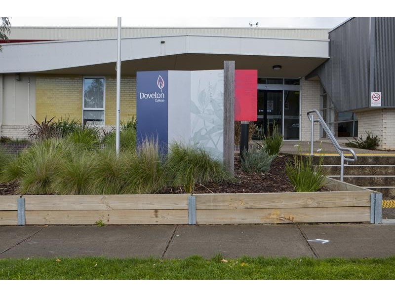 32 Tristania  Street, Doveton VIC 3177