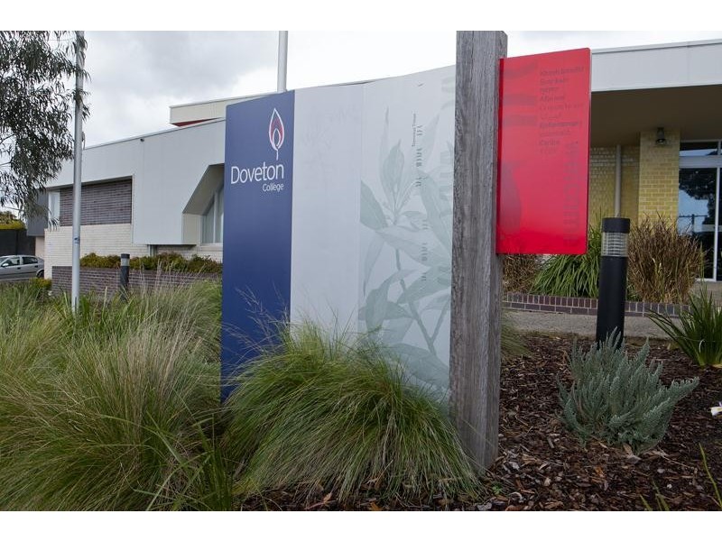 32 Tristania  Street, Doveton VIC 3177