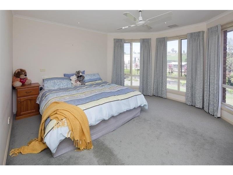 292 Longwarry- Drouin Road, Drouin VIC 3818