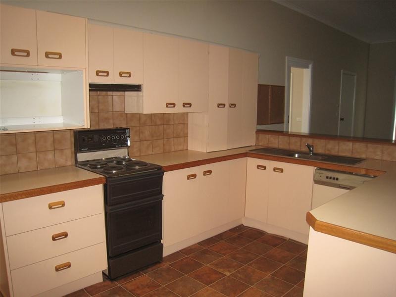 34 MacPherson Street, Dandenong VIC 3175