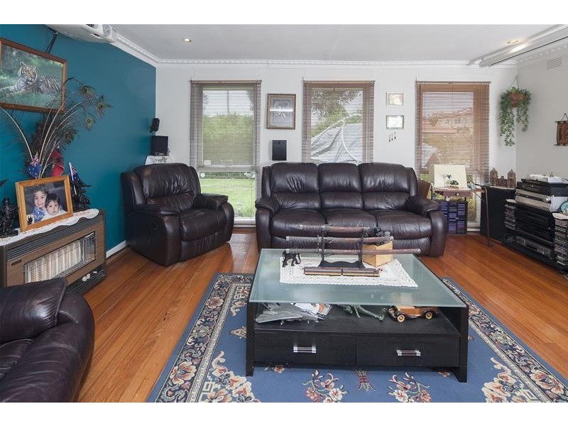 17 Page Close, Noble Park VIC 3174