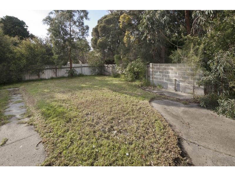 48 Meadow Wood Walk, Narre Warren VIC 3805
