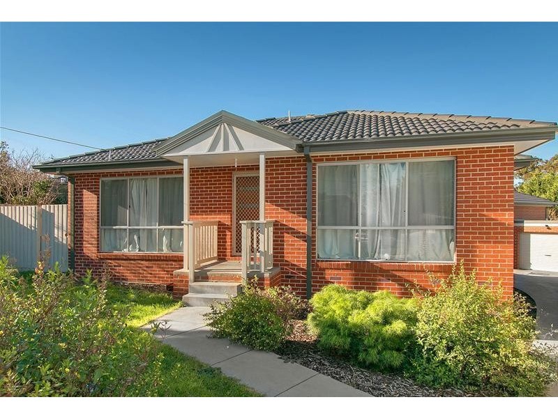 1/11 Cherry Grove, Doveton VIC 3177